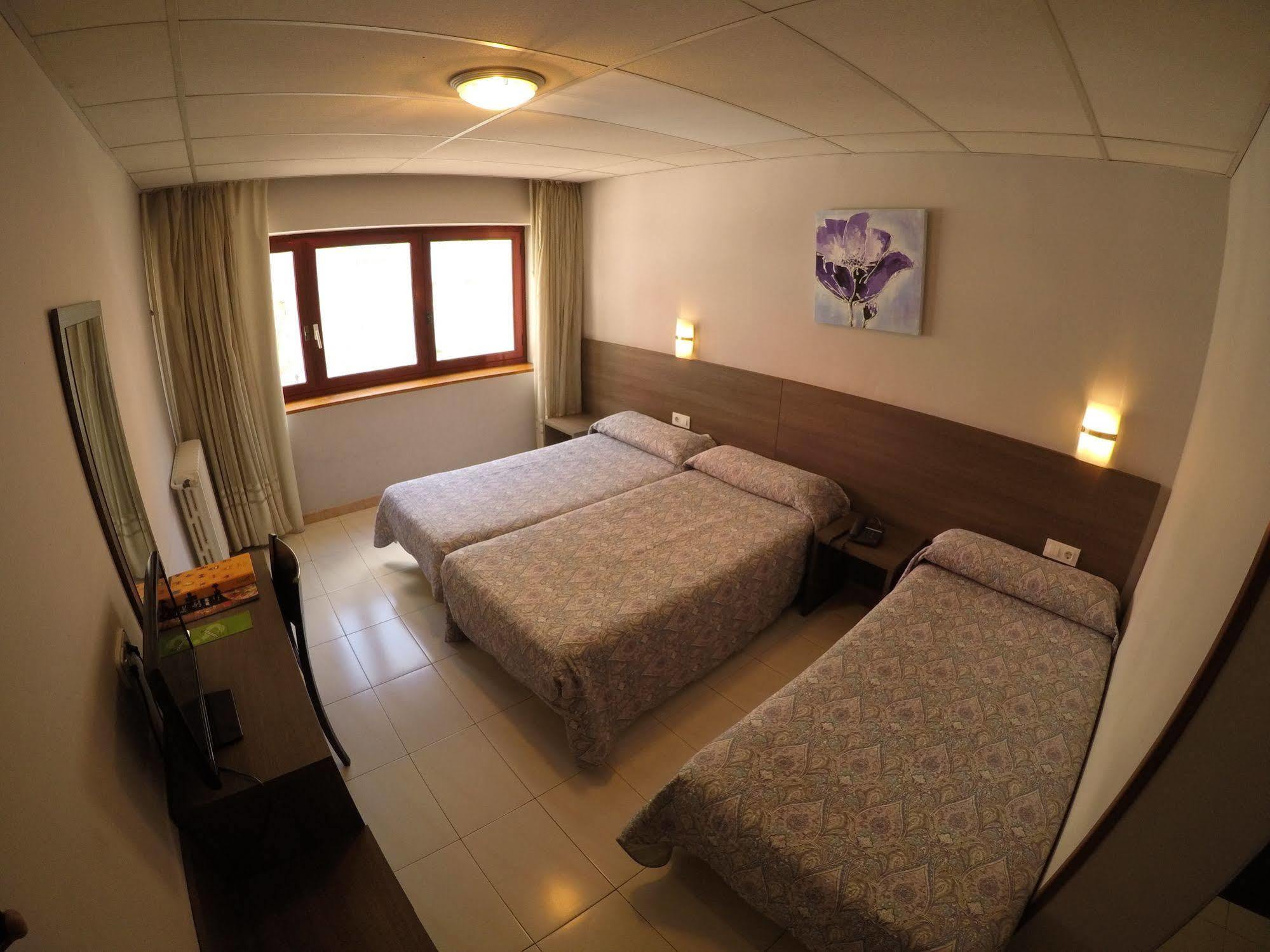 Somriu M28 Andorra la Vieja