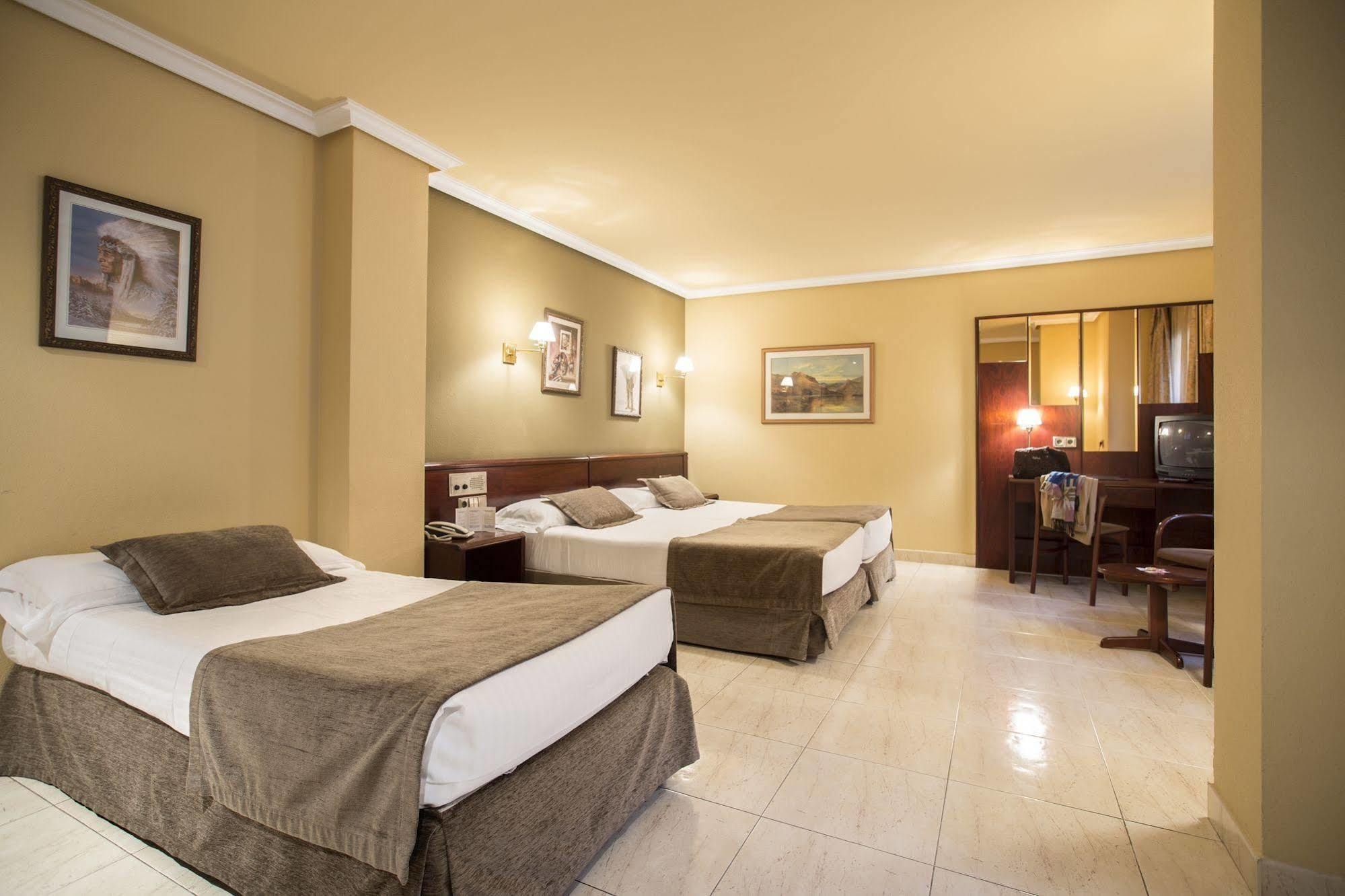 Hotel Yomo Imperial Sant Julia de Loria