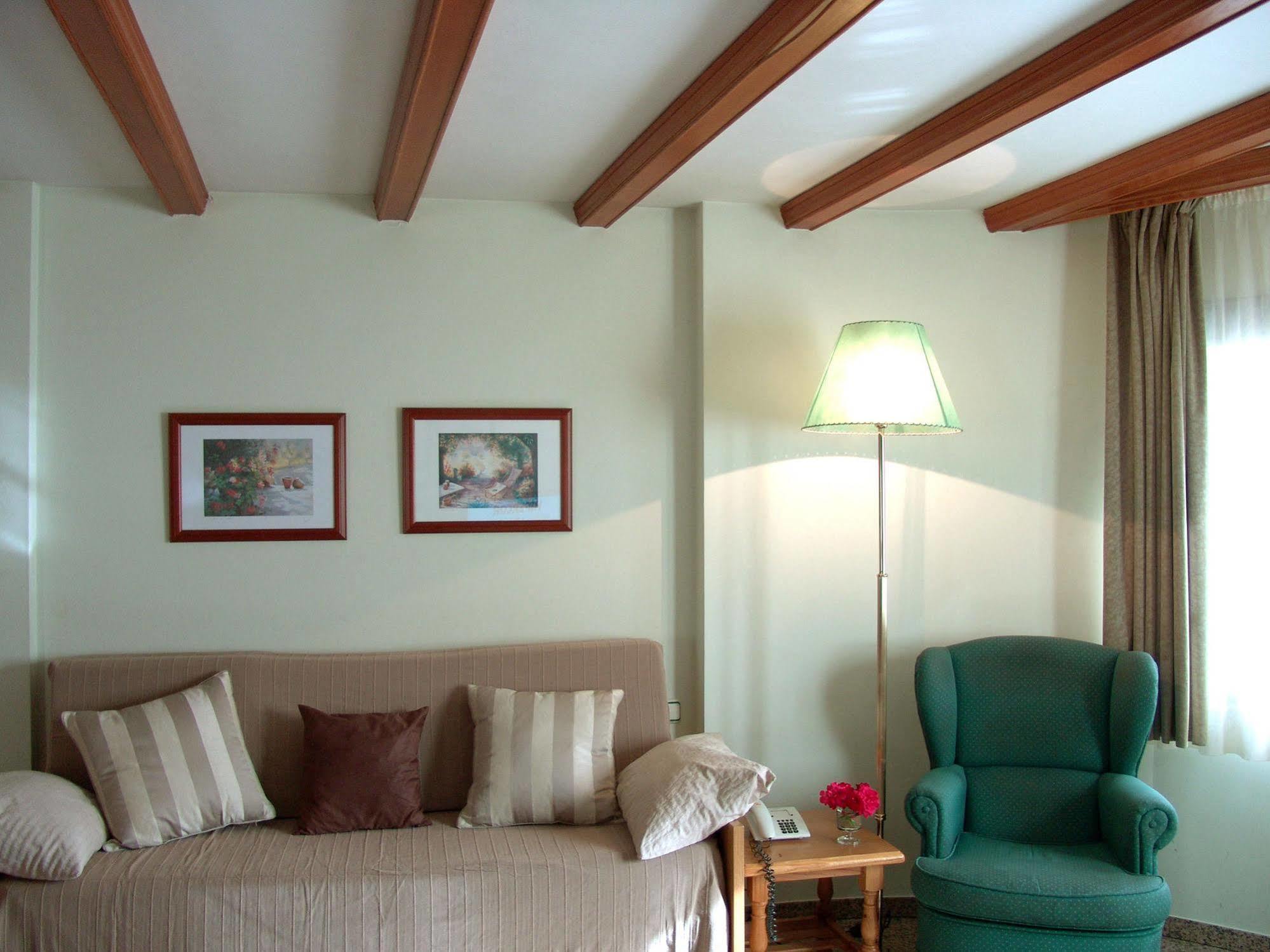 Casa Vella 3*