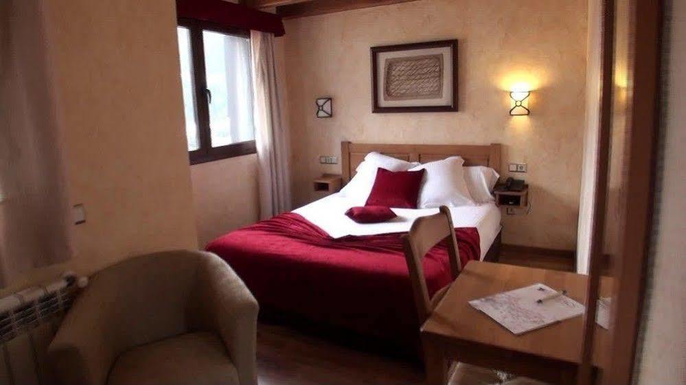 Apartaments Turistics Els Llacs Apartment *