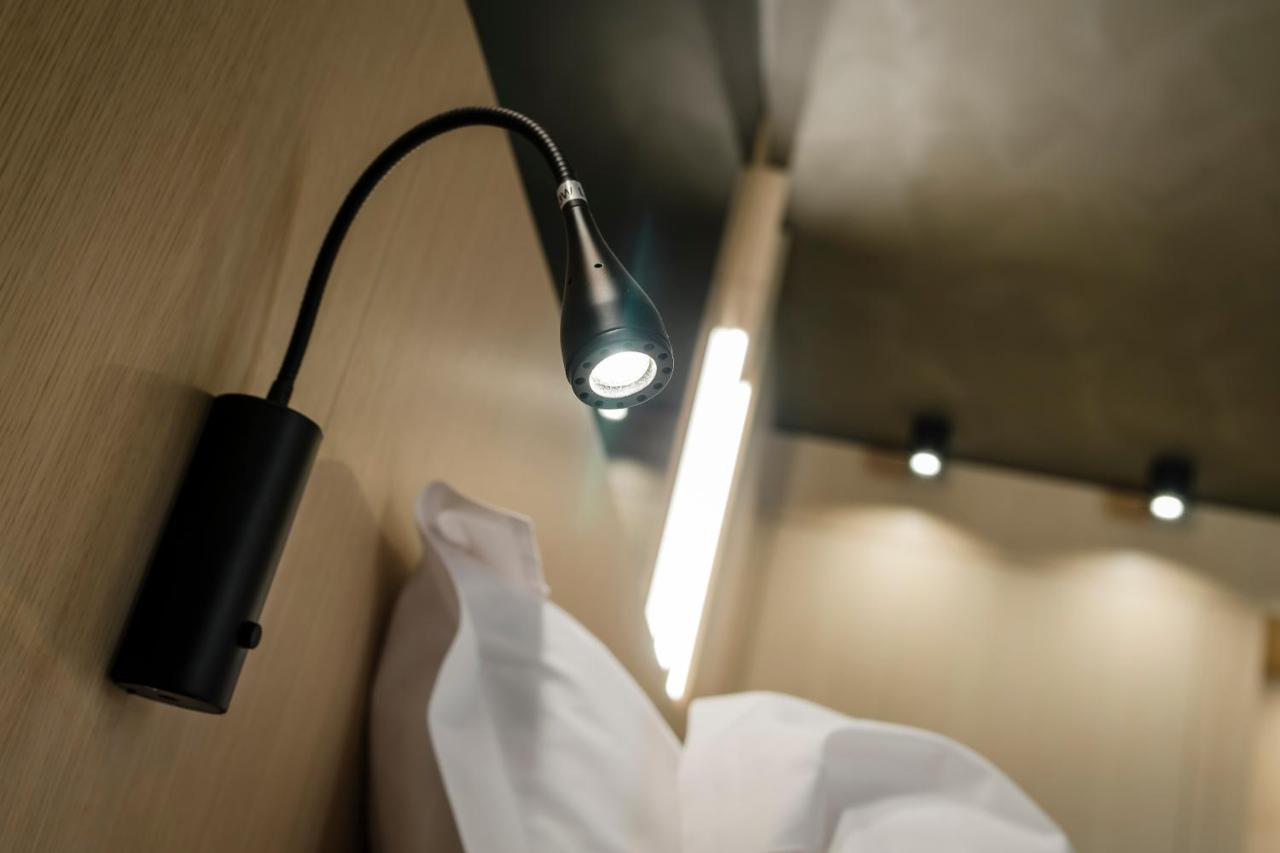 Metropolis Hotel 4*