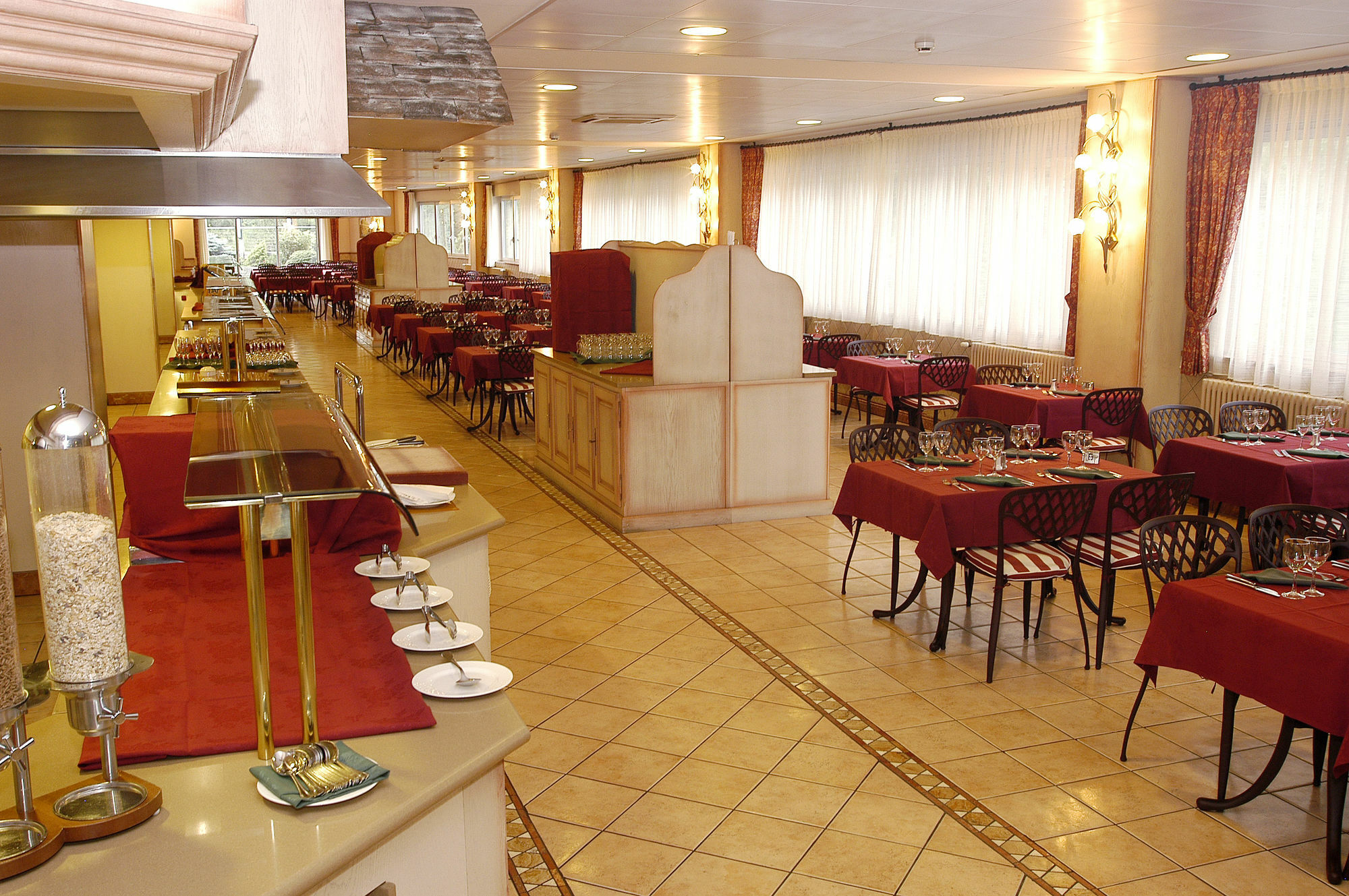 Tropical 4*