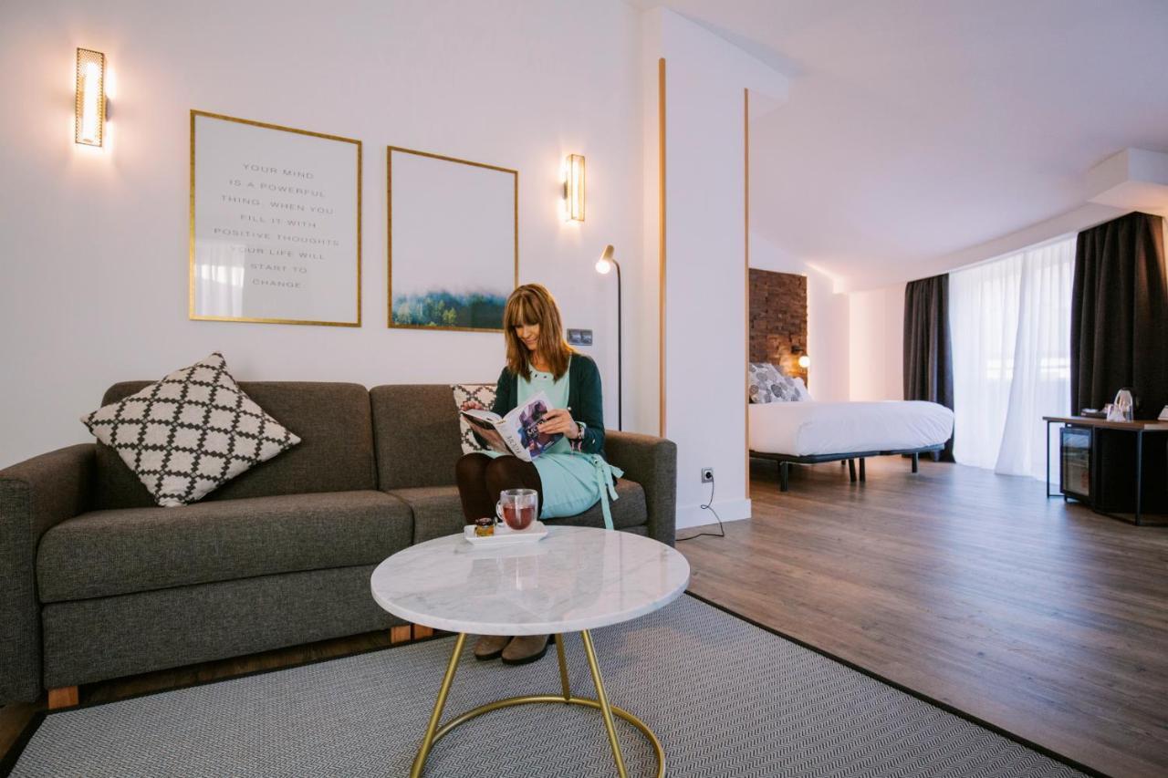Yomo Centric Hotel 4*