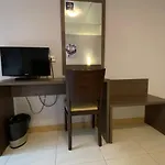 Somriu Hotel City M28