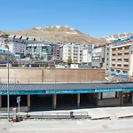 Apartamentos Pie de Pistas 3000