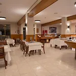 Hotel Encamp