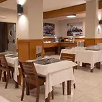 Hotel Encamp