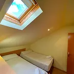 Apartamentos Pantebre 3000