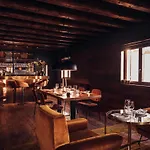 L\'Ovella Negra Mountain Lodge
