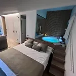 Apartaments Turistics El Buner