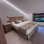 Apartaments Turistics El Buner