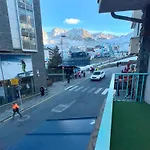 Apartamentos La Cabaneta Mikka 3000