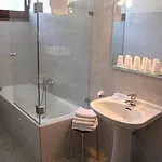 Hotel Tristaina