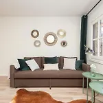 Mikka-Mundial Luxe