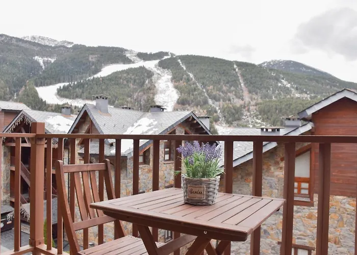 Apartament Ninot Bonito apartamento con vistas a la X de Grandvalira