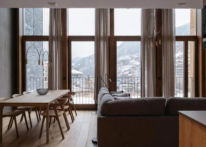 Isard Residences & Spa By Vip Residences