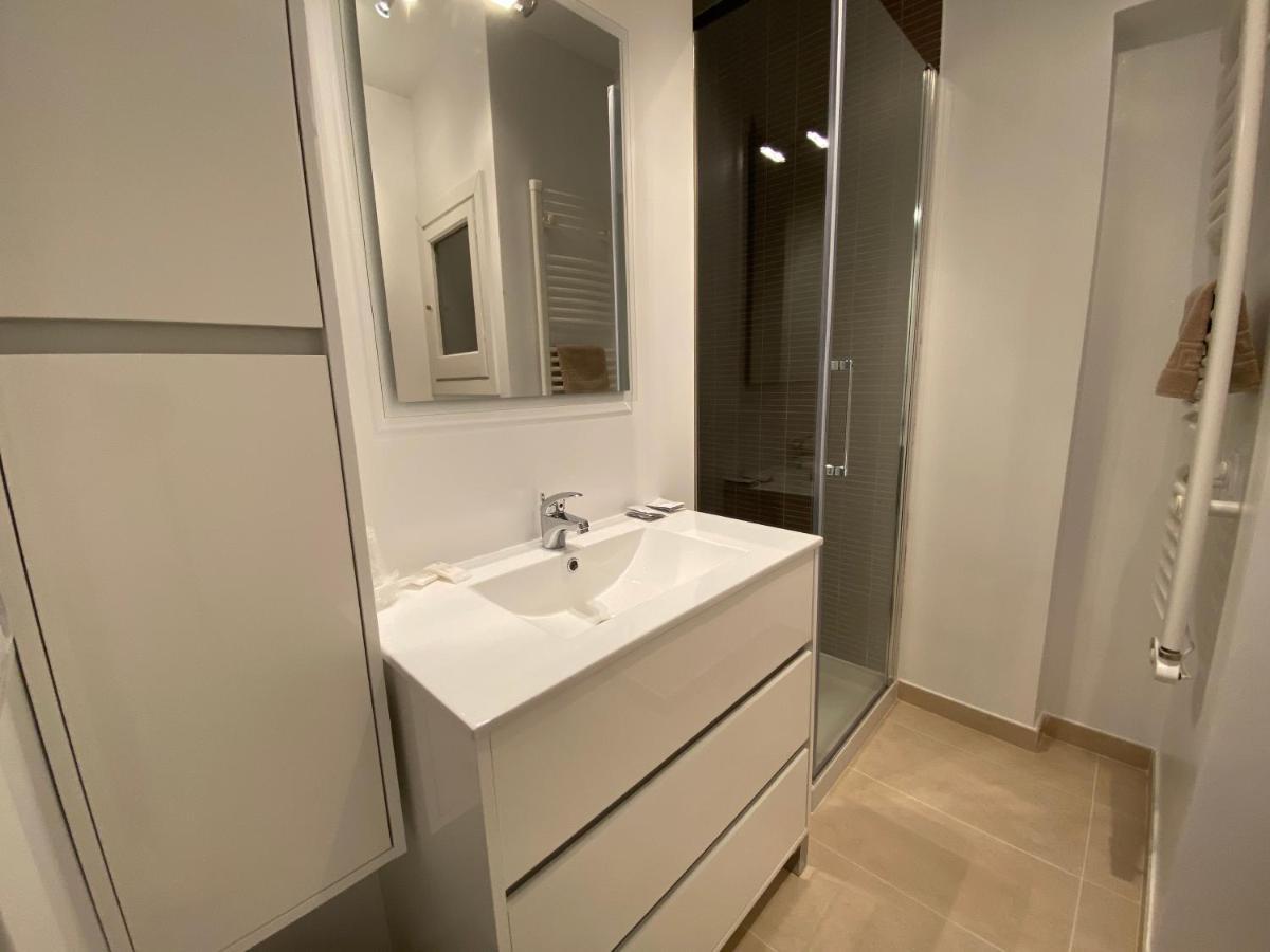 Apartamento En A Pie De Pistas, Wifi Y Parquin *