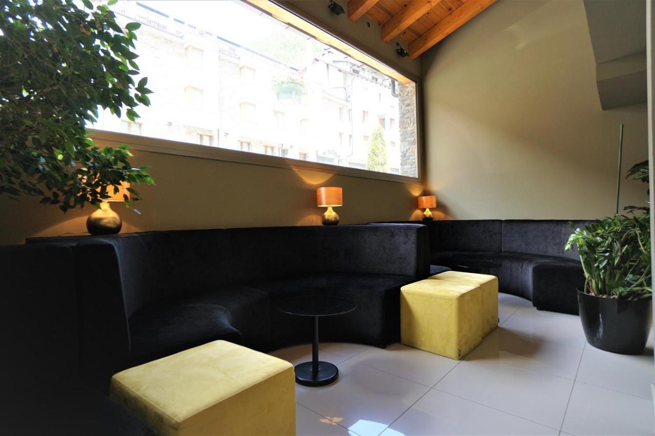 Hotel & Bringue 4*