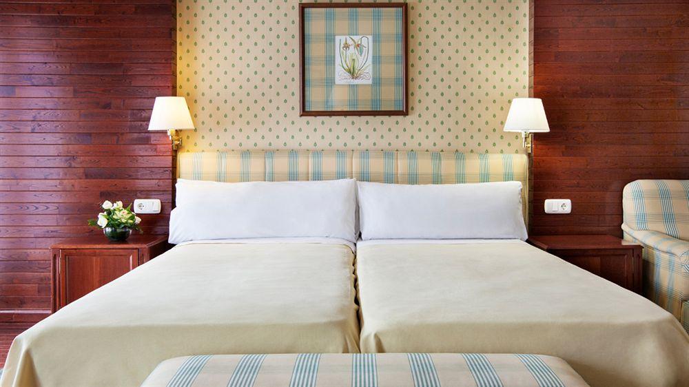 Piolets Centre Hotel