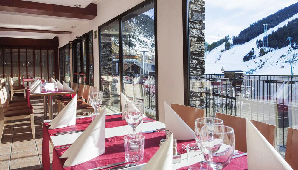 Hotel Piolets Centre 4*