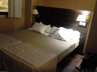 Hotel Caribou