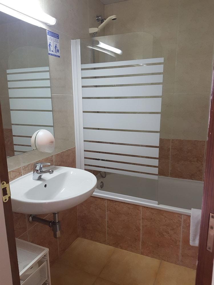 Hotel Camel Lot 3*