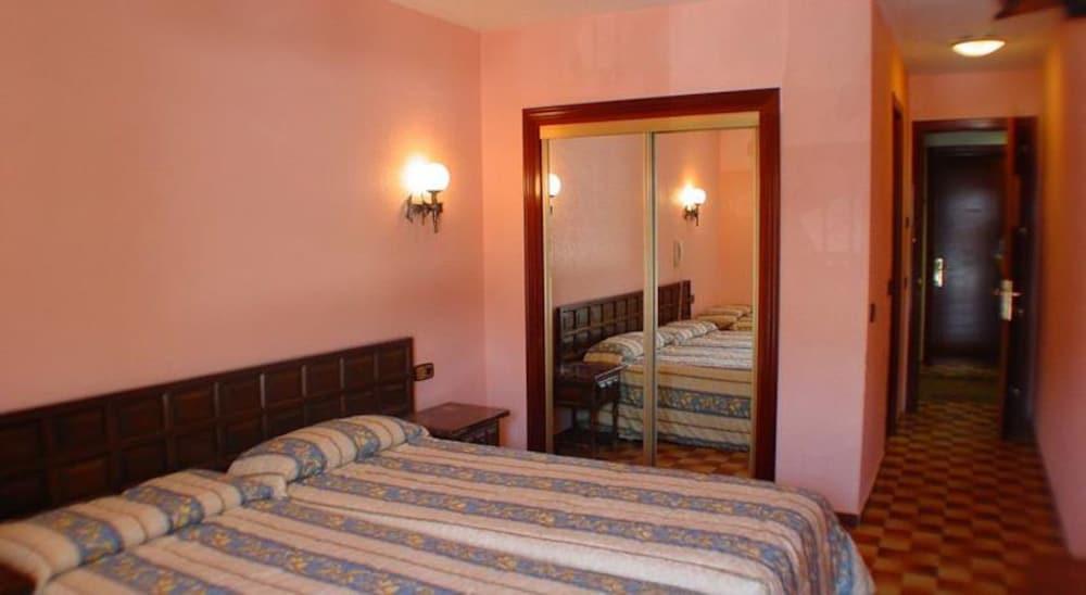 Parma 3*