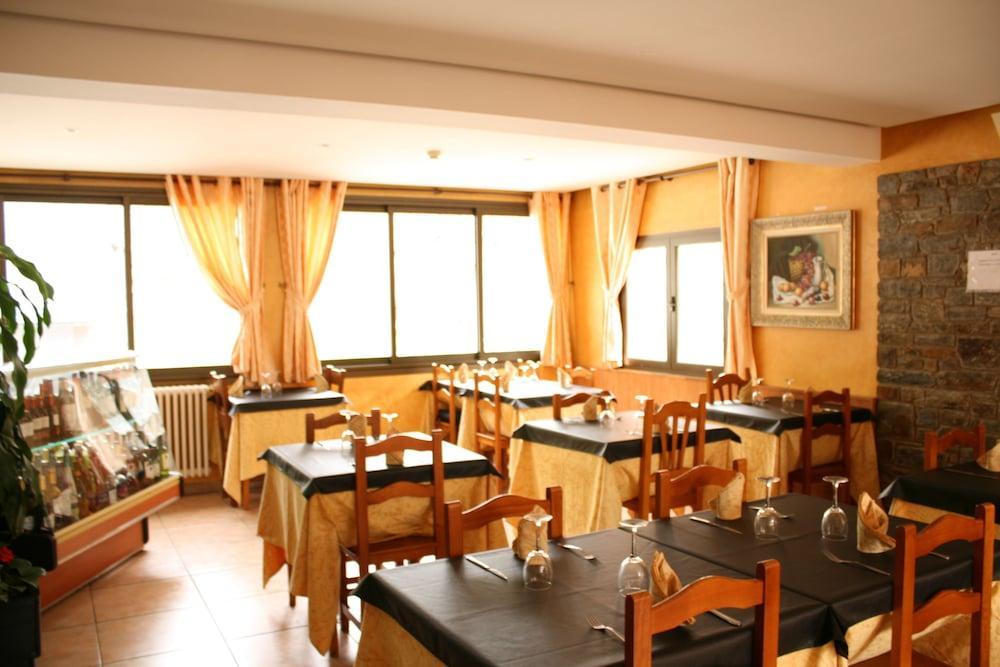 Hotel Sucara La Cortinada