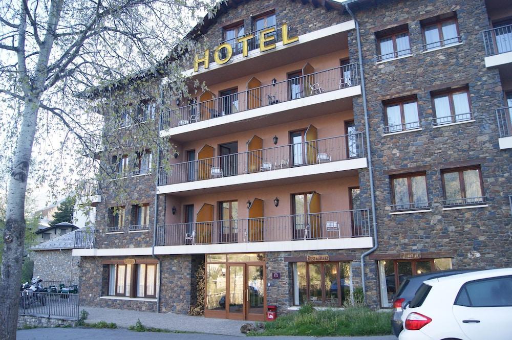 Del Bisset Hotel