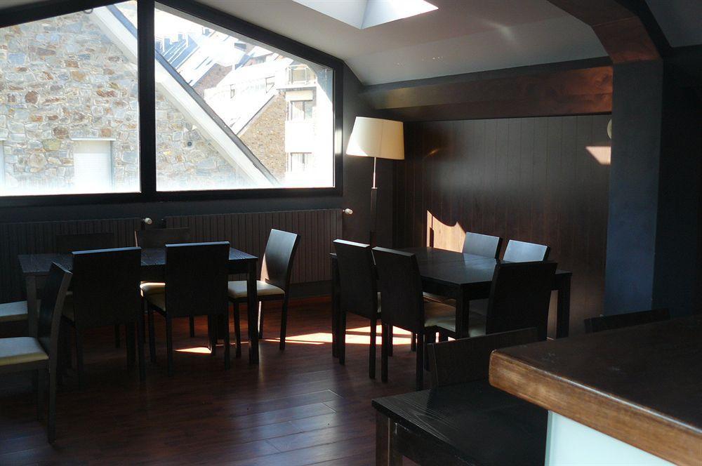 Hotel Caribou