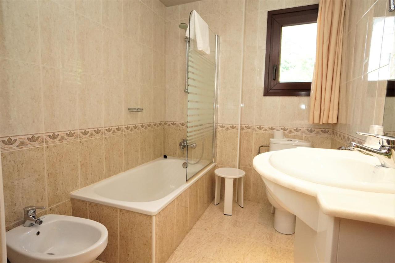 & Niunit Hotel El Serrat
