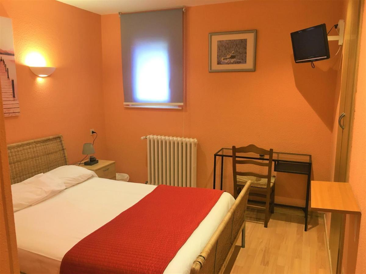 Roc De St Miquel & Hotel Soldeu