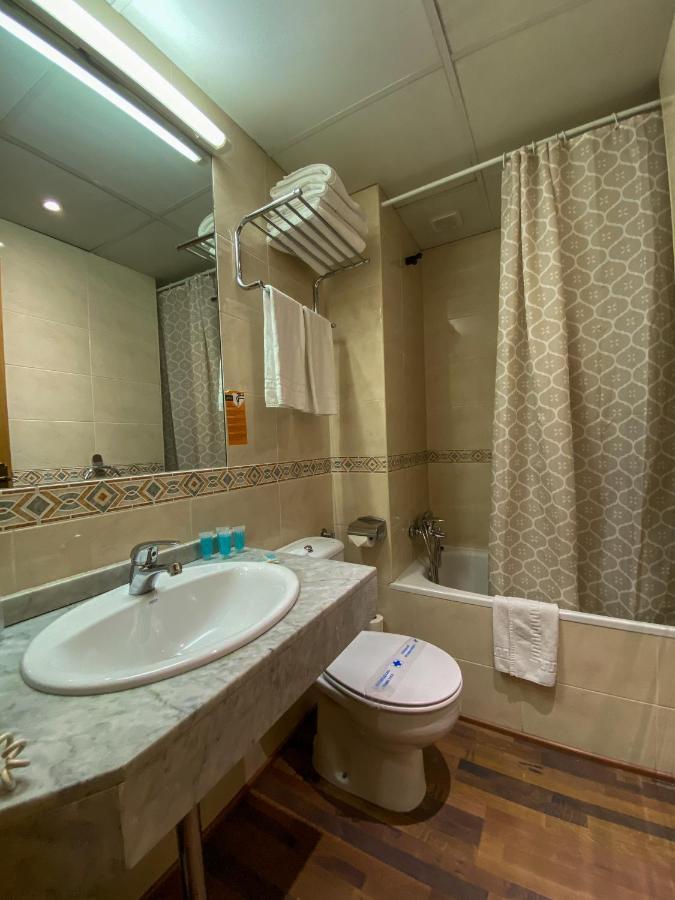 Somriu Vall Hotel 3*