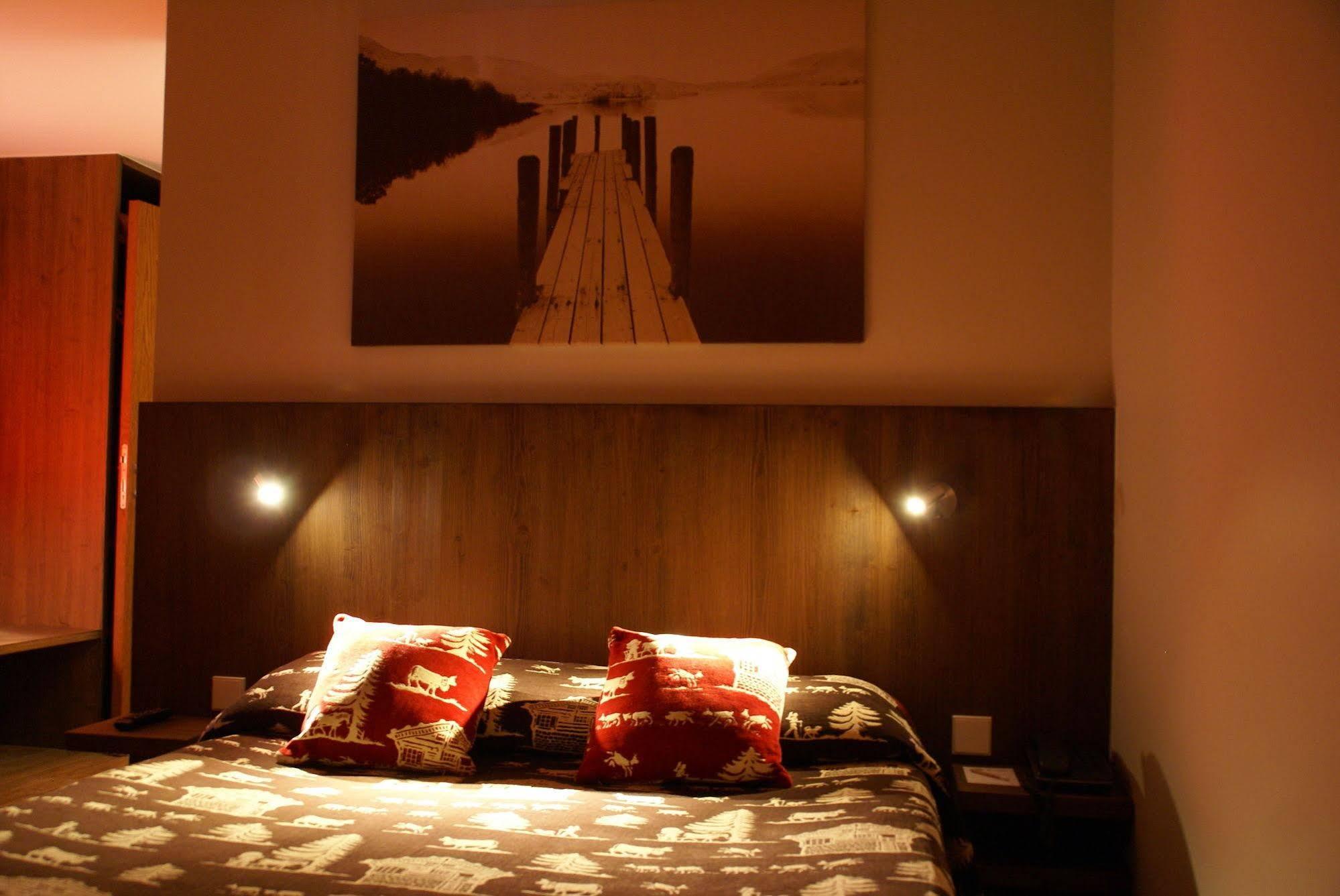 Hotel L'ermita 3*