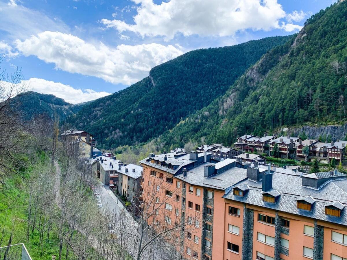 Moderno Estanyo Con Vistas En Arinsal Mas de Ribafeta