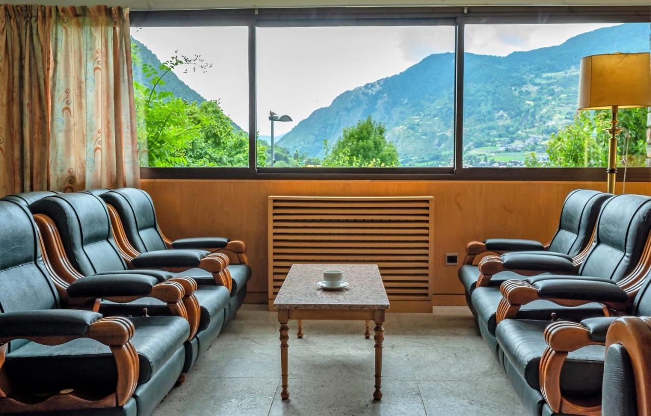 Coray By Pierre & Encamp