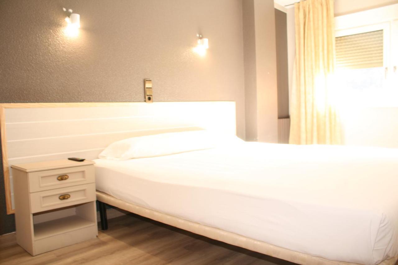 Hmc K-ena 3* Andorra la Vieja