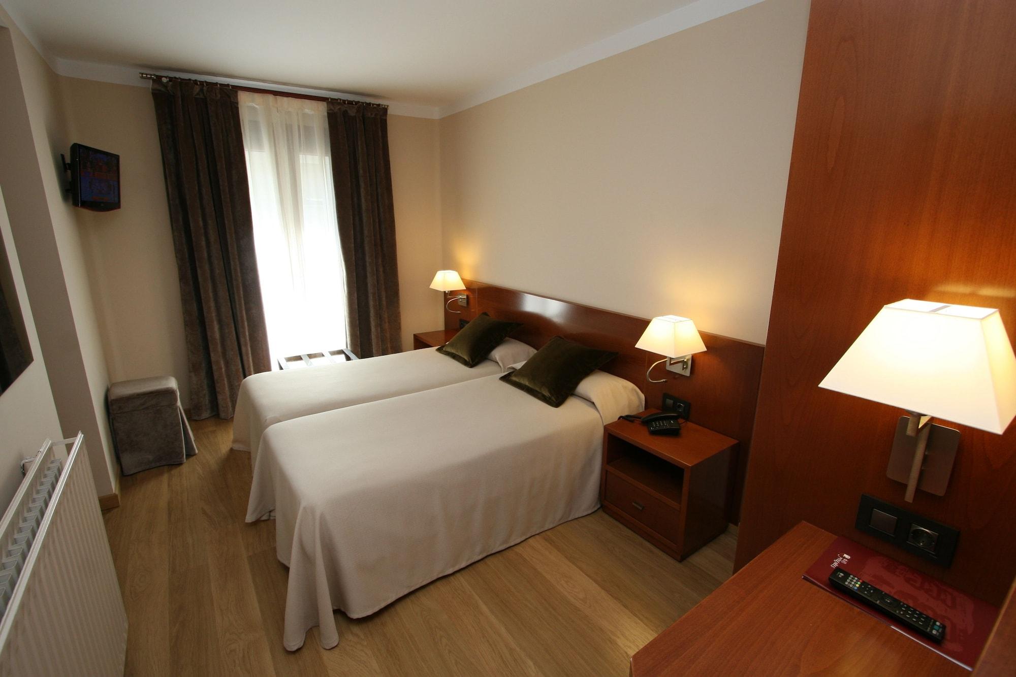 Pyrénées Hotel Andorra la Vieja