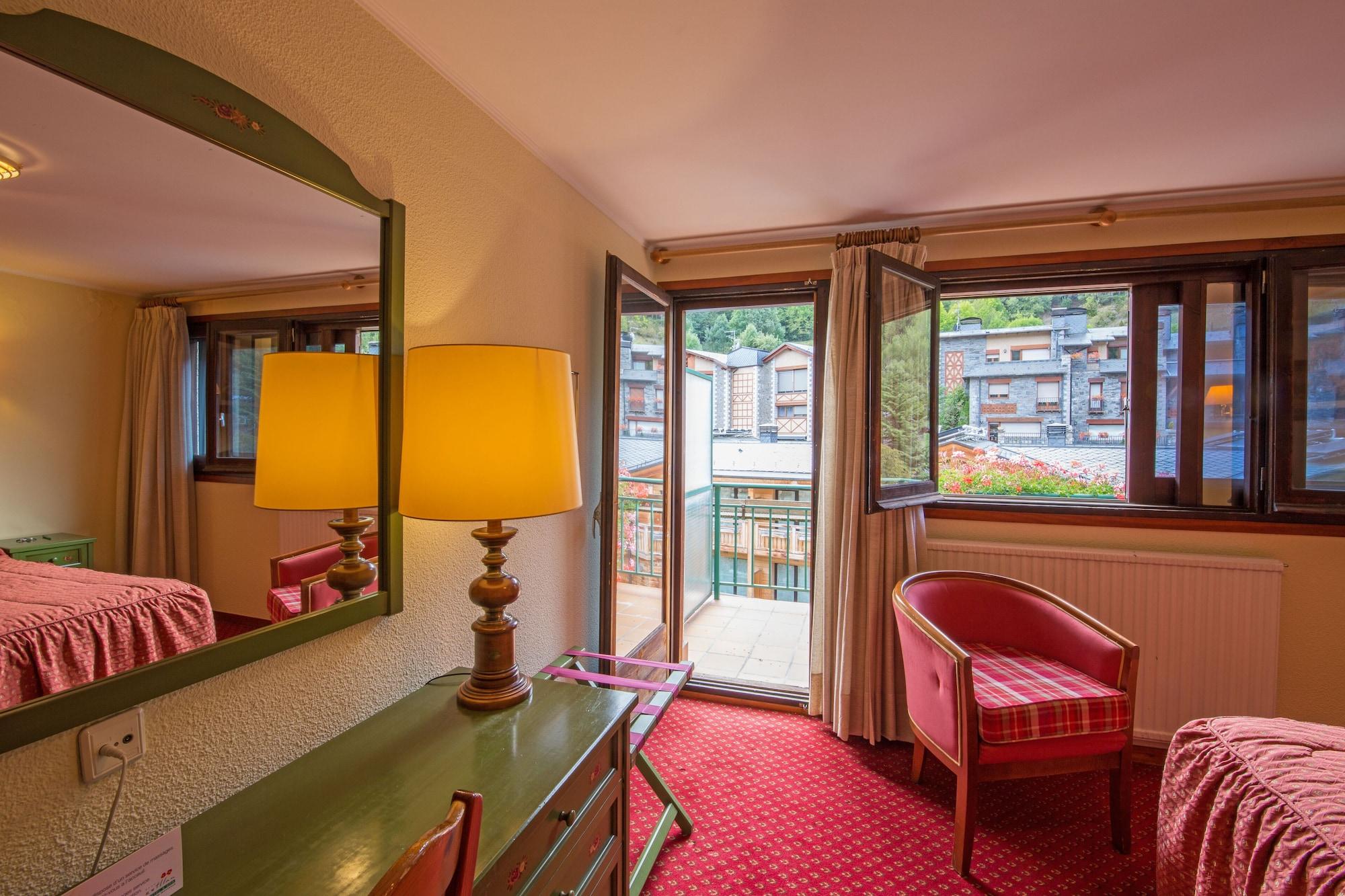 Rutllan & Hotel 4*