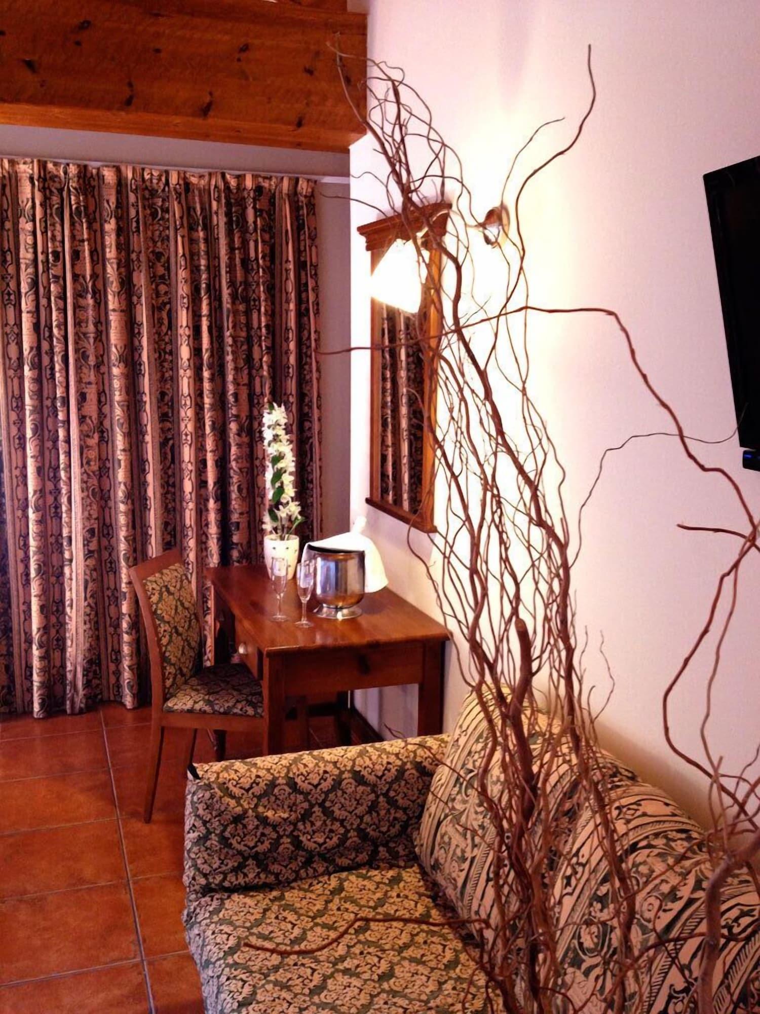 Hotel Xalet Verdú 3*
