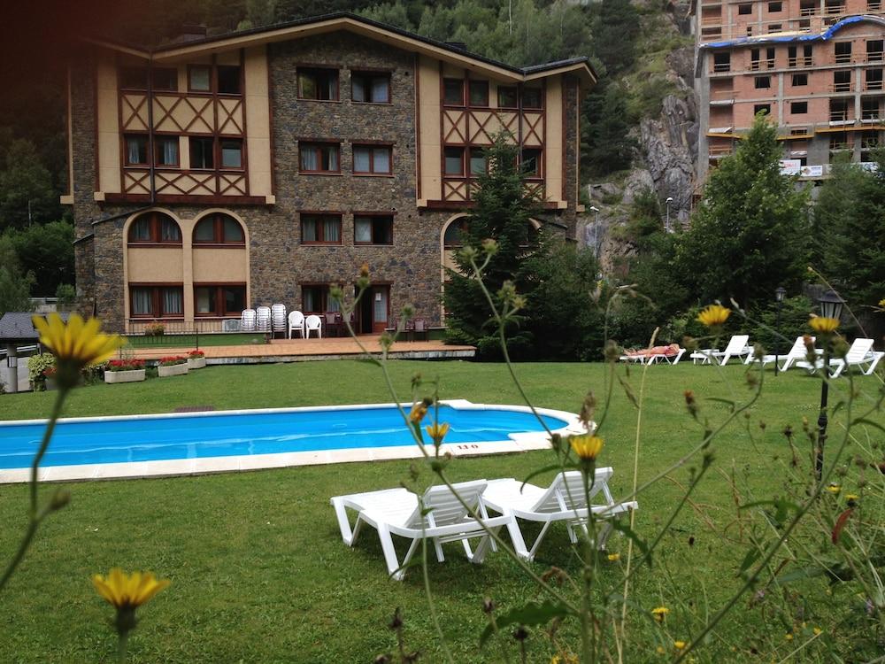 Xalet Verdú 3*
