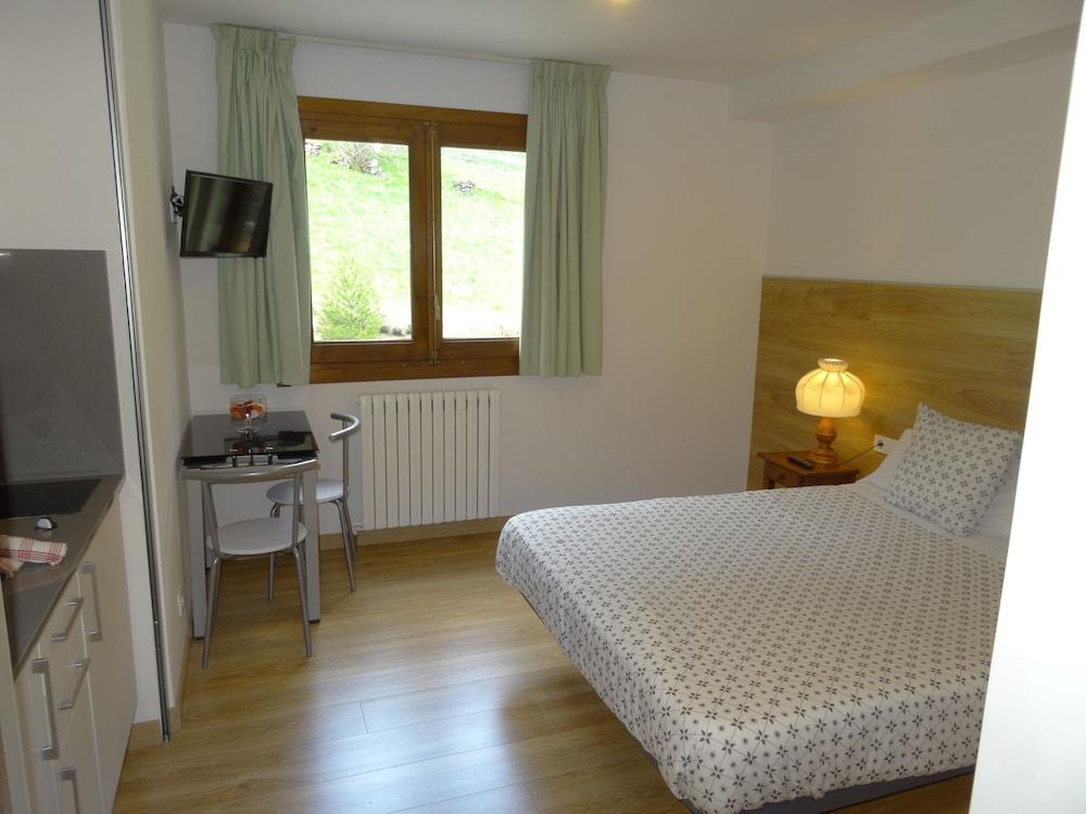 Sant Andreu Aparthotel 3*