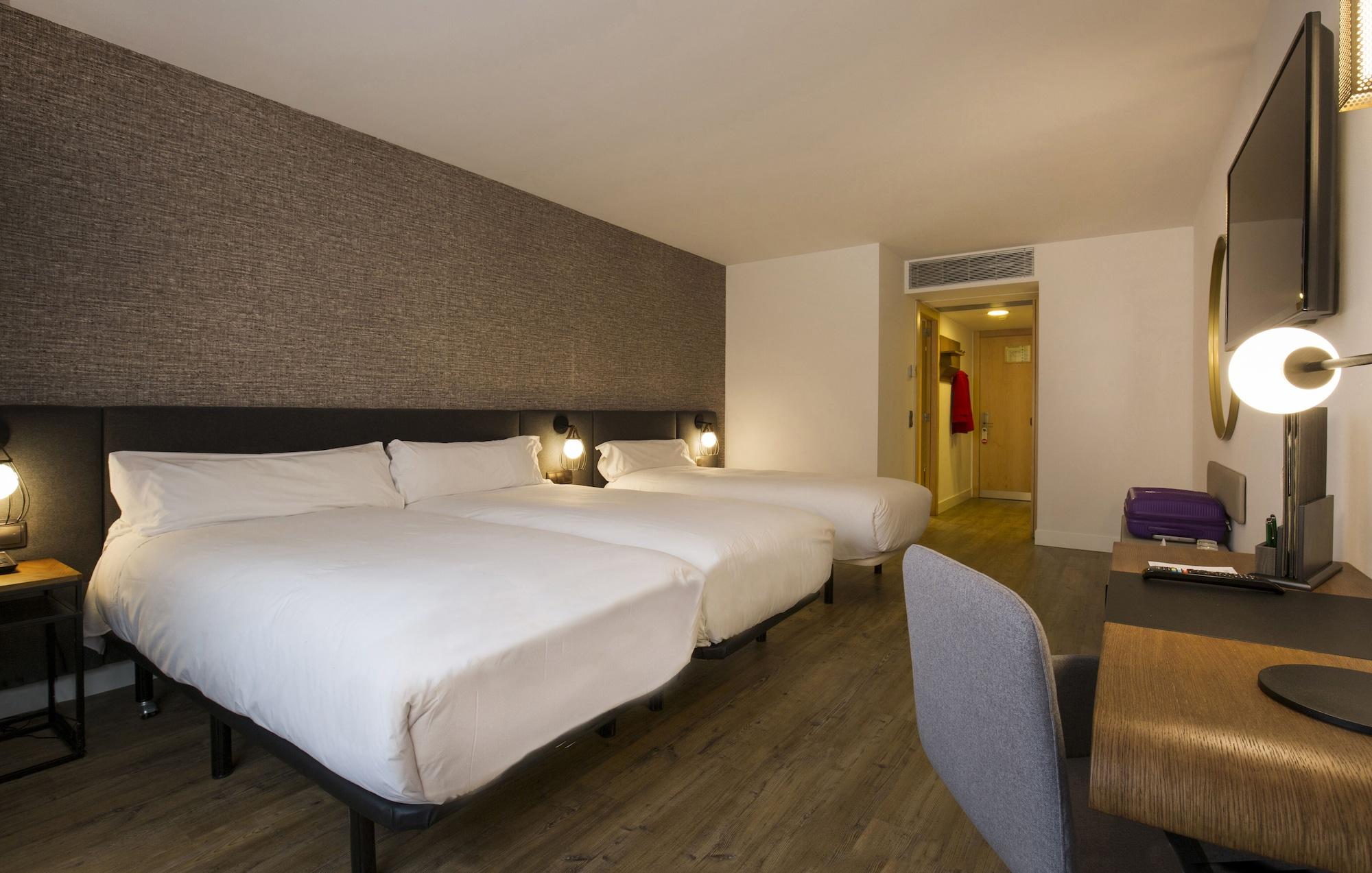 Hotel Yomo Centric 4*