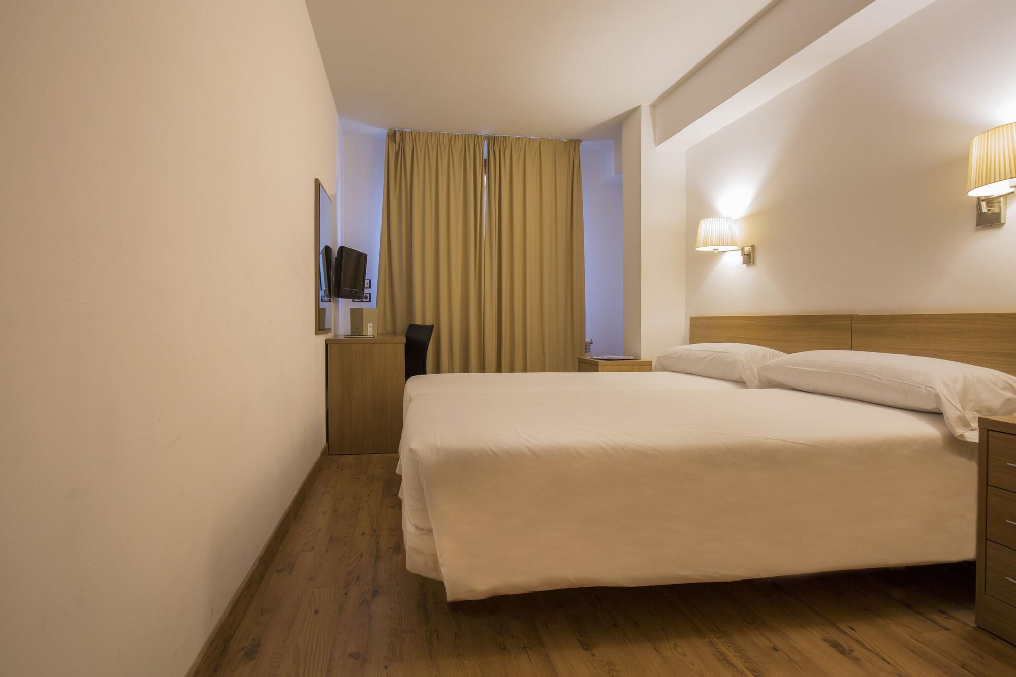 Catalunya 3* Pas De La Casa