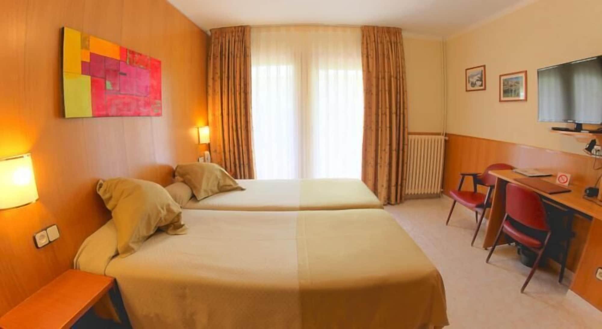Univers Hotel Encamp