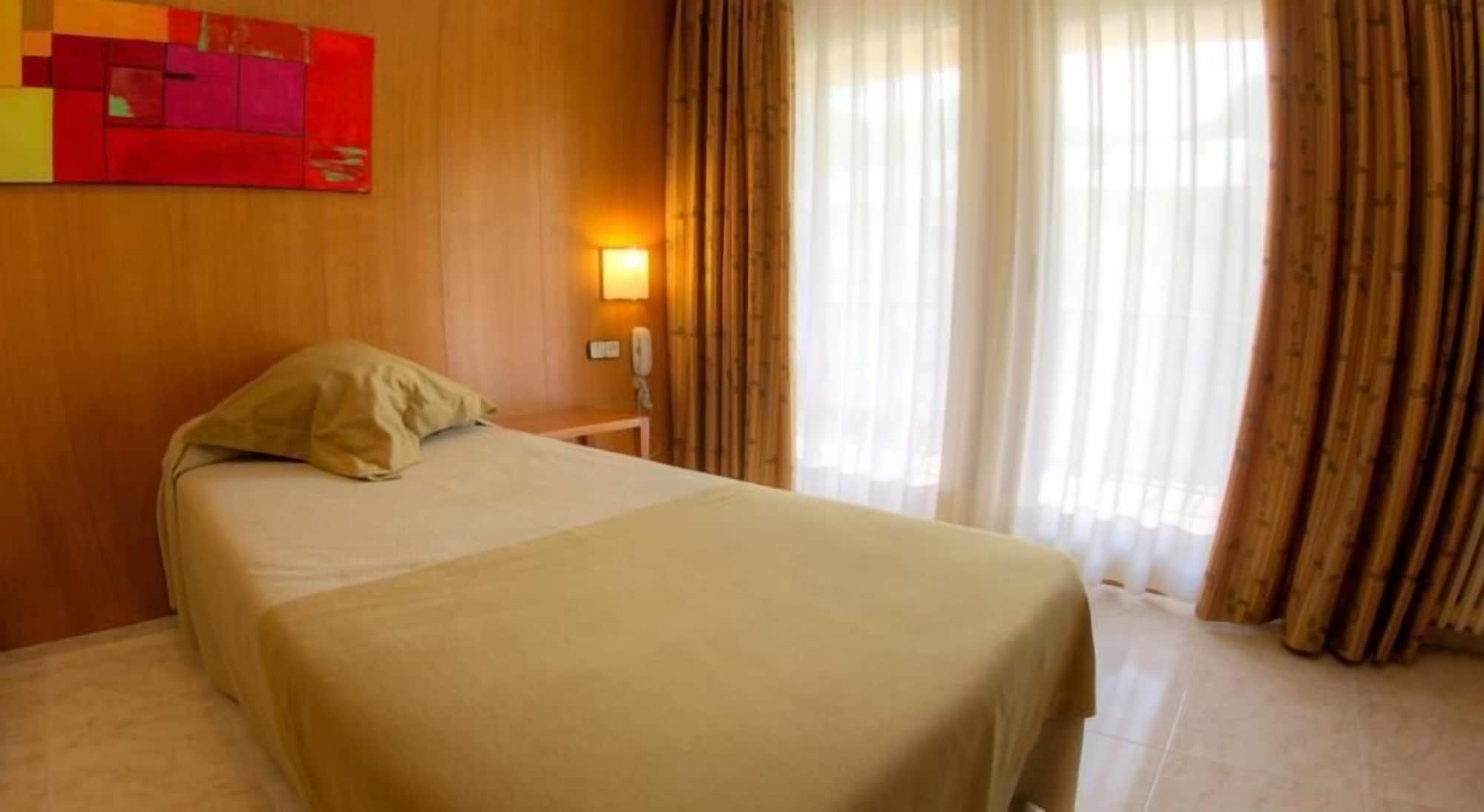 Univers Hotel Encamp