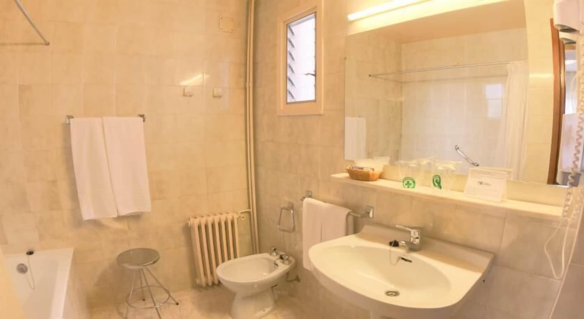 Hotel Univers
