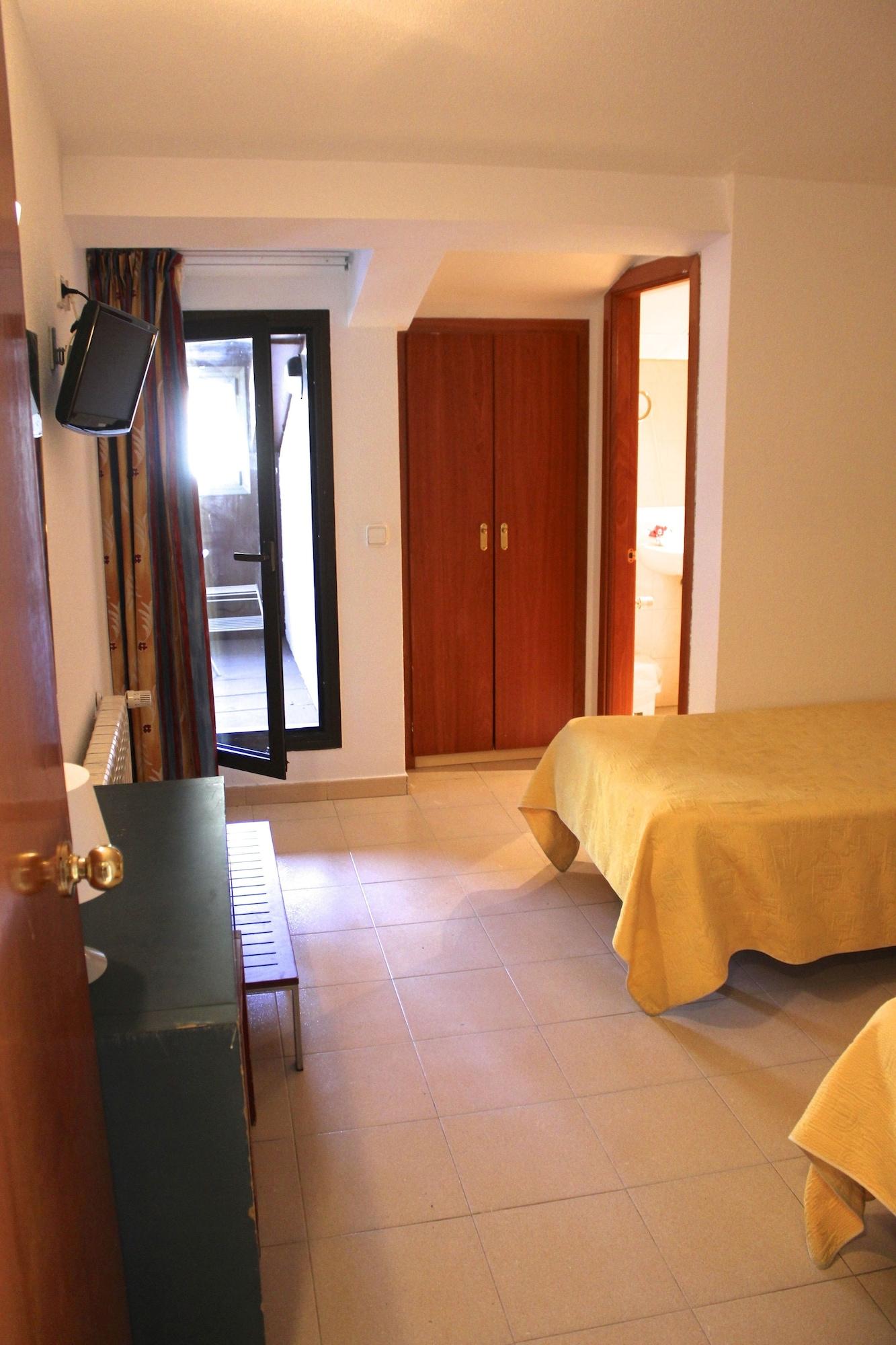 Avanti Hotel 3*