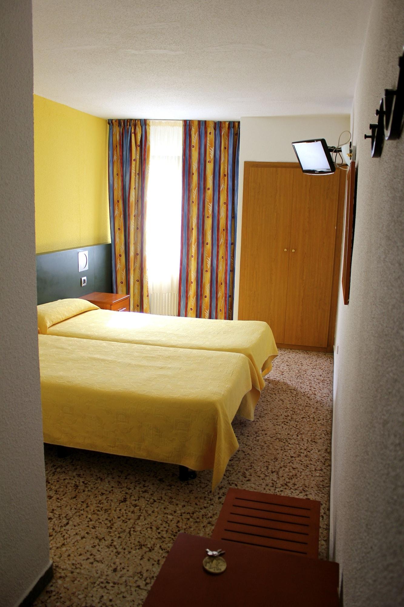 Avanti 3* Pas De La Casa