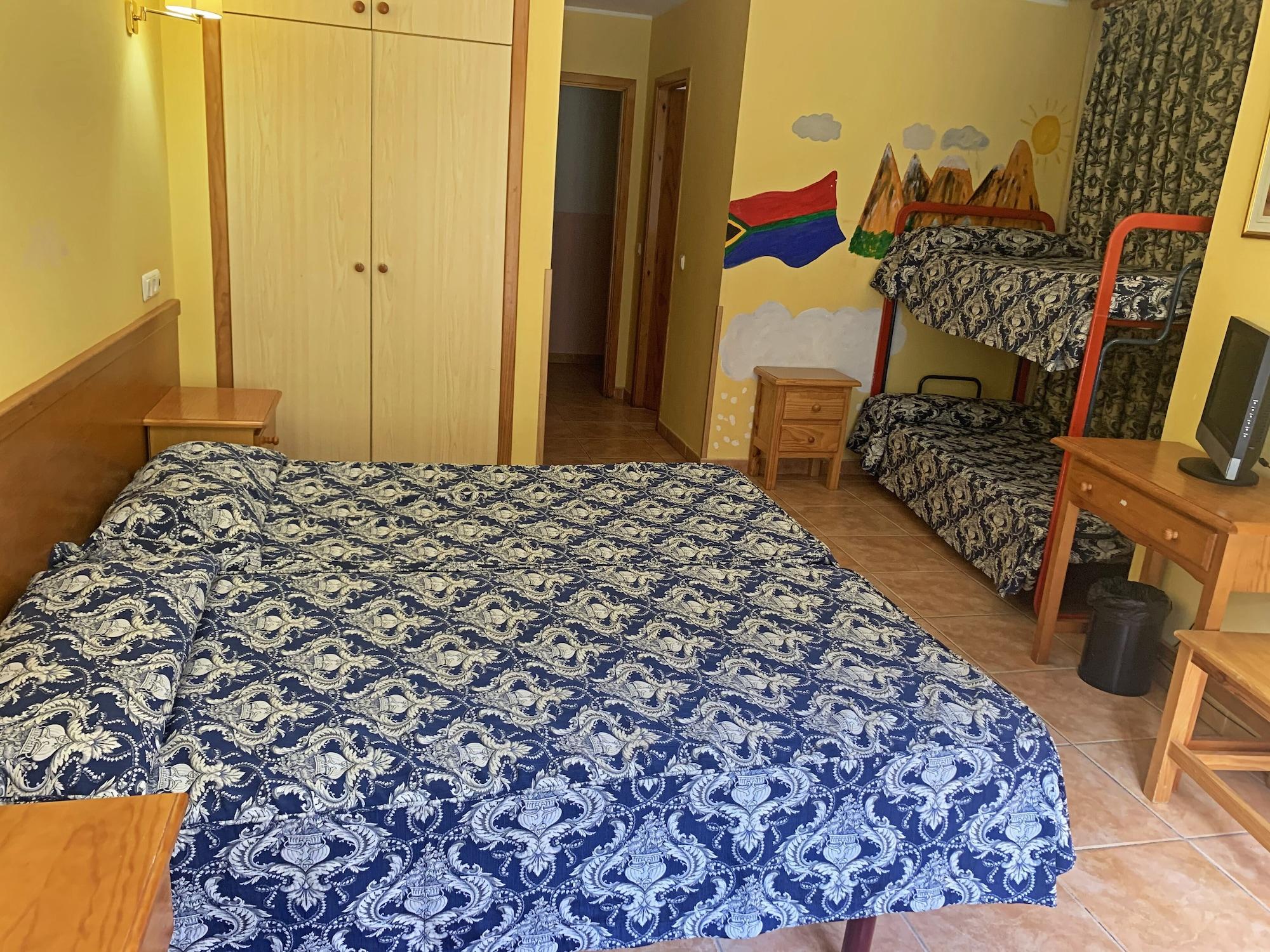 Hotel Antic 2*